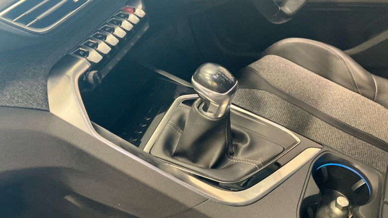 Peugeot 3008 1.2 PureTech Allure 5dr Petrol Estate